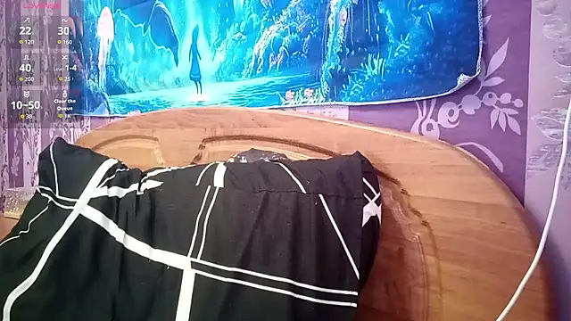 Lutangogansit élő XXX-chatje