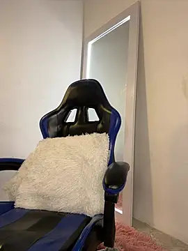 _Sarita_1 Adlı Modelin Canlı XXX Sohbeti