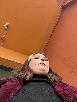 KateBurlesk Adlı Modelin Canlı XXX Sohbeti