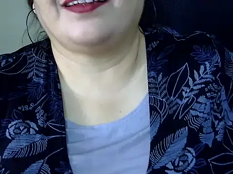 Soniya_Sha Adlı Modelin Canlı XXX Sohbeti