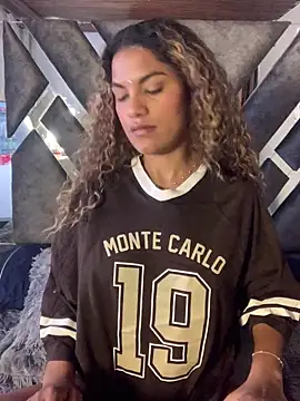 แชท XXX สดของ AngelPinkk_