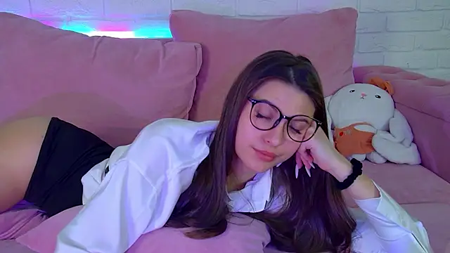 Czat XXX na żywo – AliceVersal