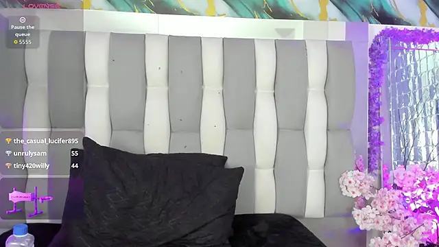 Živý XXX chat IsaDiiaz