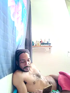 Chatroom XXX en direct de Mikaaa97