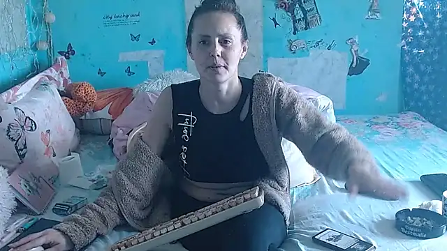 brighteyes77 即時 XXX 聊天