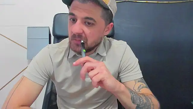 JamesMyerssn Live XXX chat