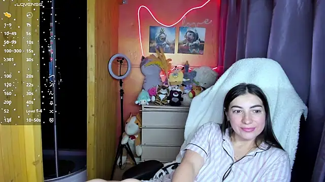 Fiery_Brunette_ Chat XXX in diretta