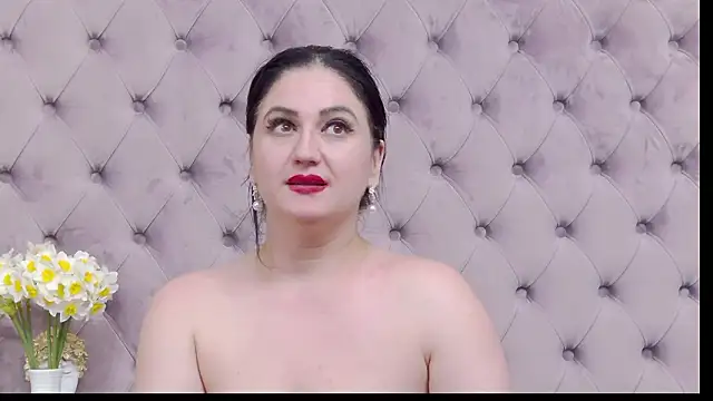 CassidyVelvet Adlı Modelin Canlı XXX Sohbeti