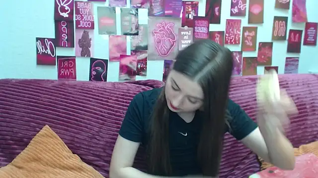 MilanaRoza Chat XXX in diretta