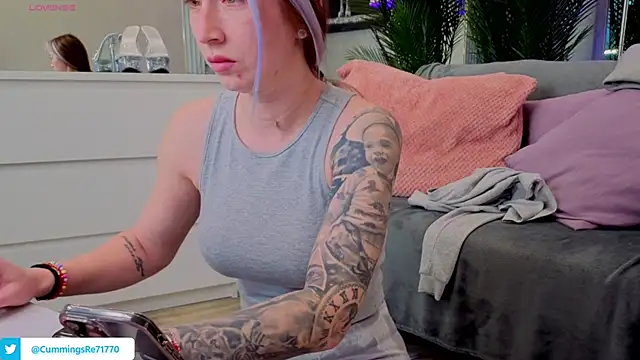 Reina_Cummings Chat XXX in diretta