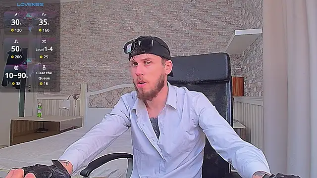 Chat XXX ao vivo de JonahShaw