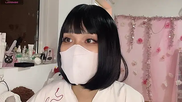 Tieu-May Live XXX Chat