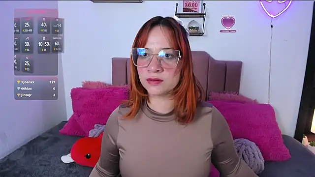 Chatroom XXX en direct de Nina_curves