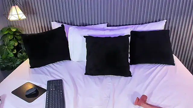 Yalezka_ Adlı Modelin Canlı XXX Sohbeti