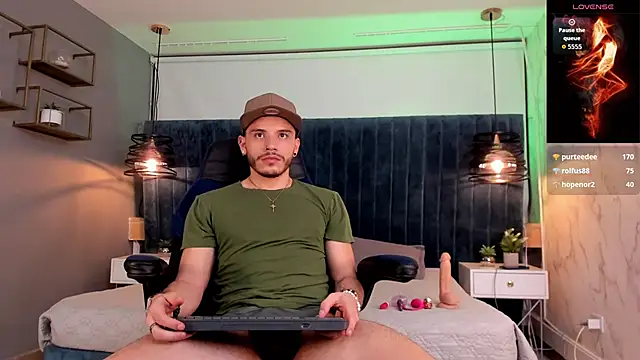 liam_es webcam show