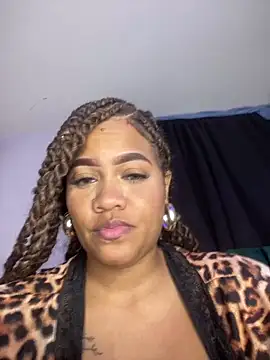 Chatroom XXX en direct de riri_brunnete