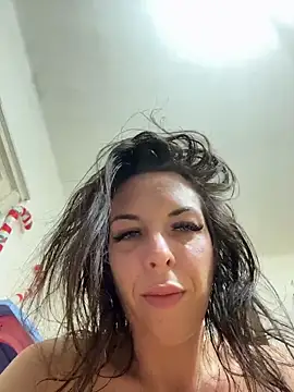 XXX chat uživo modela Almmaxxxx