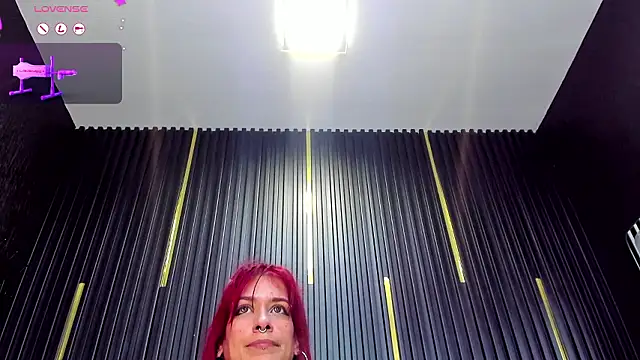 Chat +18 de LolyYunno ao vivo