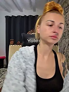 kylie_blck Adlı Modelin Canlı XXX Sohbeti