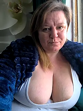 jusichka live XXX chat