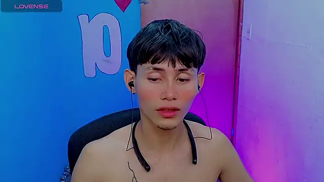 XXX chat uživo modela tanjiro_cute