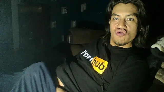 Živý XXX chat AlexAlejandro13