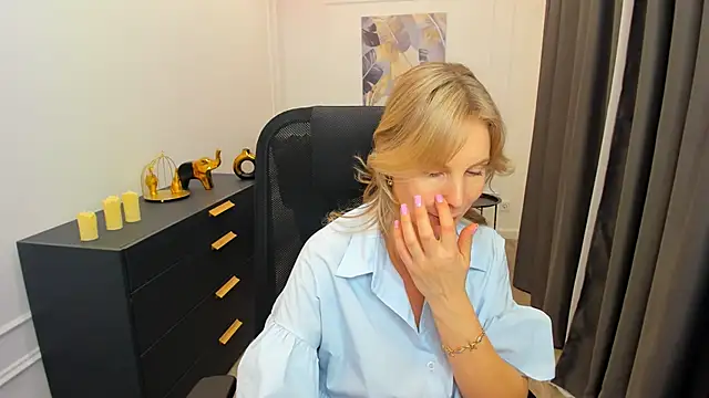 دردشة Sinty_Devis الجنسية المباشرة