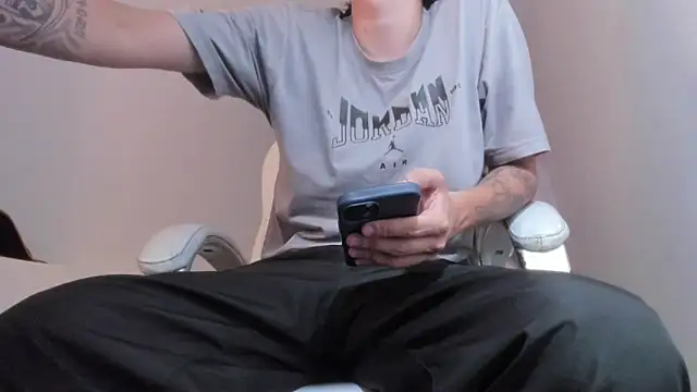 FrannBoy élő XXX-chatje