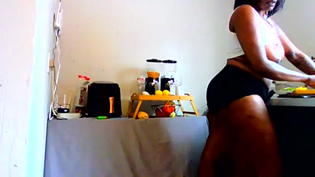 TALLnBEAUTY Live XXX-chat