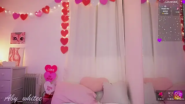 AbyWhitee élő XXX-chatje