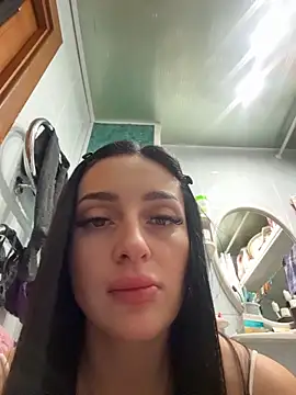 Soft_Pleasure Adlı Modelin Canlı XXX Sohbeti