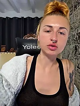 kylie_blck 现场XXX聊天