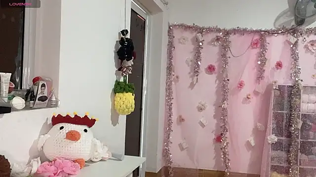 Tieu-May webkamerás műsora