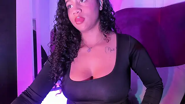 Chat +18 de Sofi_Fox_ ao vivo