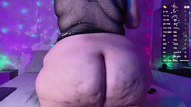 emmajohnss: онлайн-секс-чат