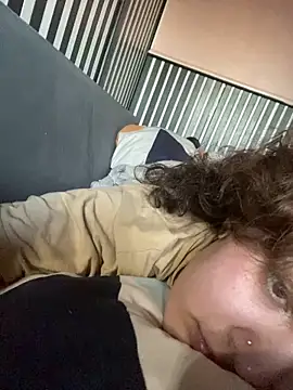 Chat XXX ao vivo de Solangerulo_