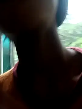 Hoa-tuylip's Webcam Show