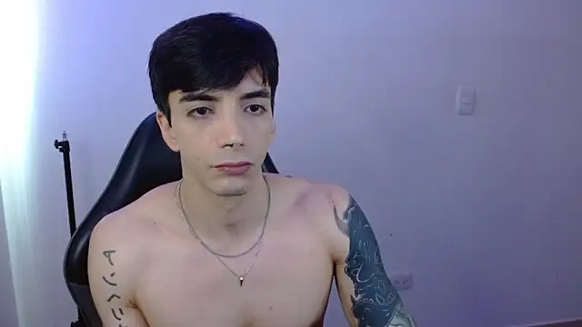 Chat XXX en directo de H3ll_B0I