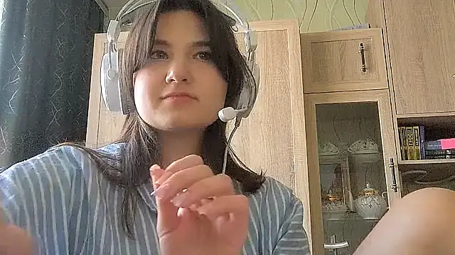 MiryDeni's Live XXX Chat