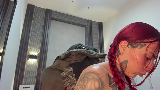 XXX chat uživo modela selene_red_