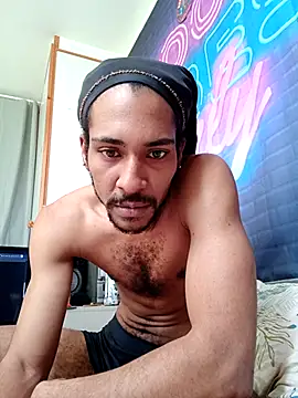 Pokazy przed kamerką – Mikaaa97