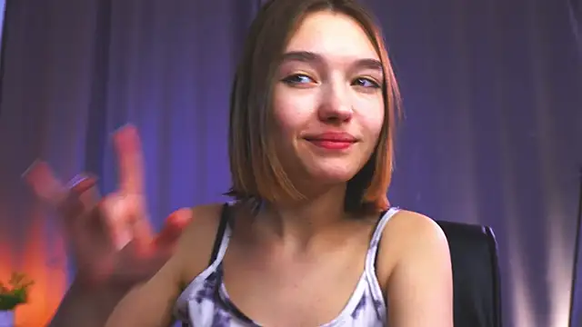 Онлайн чат XXX Leyla_crsh