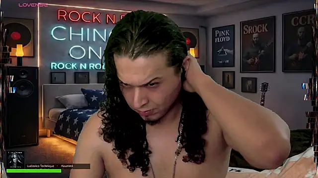 chino_roz Pertunjukan Webcam