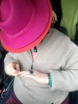 Hot-Muci 现场XXX聊天