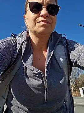 Chat XXX en directo de BLONDKICIA1