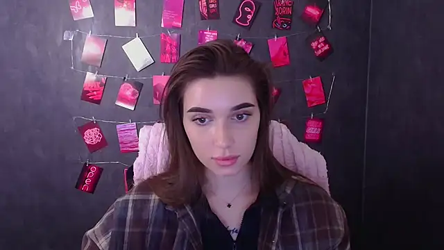 NikaMystic's Live XXX Chat