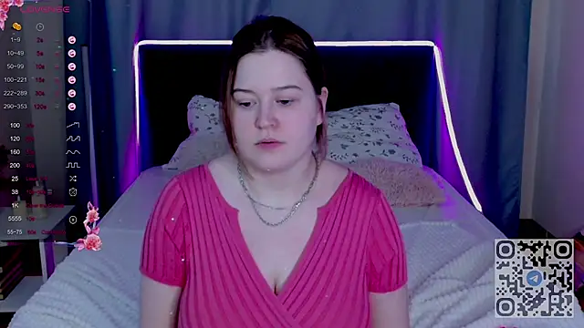 แชท XXX สดของ HelenHartt