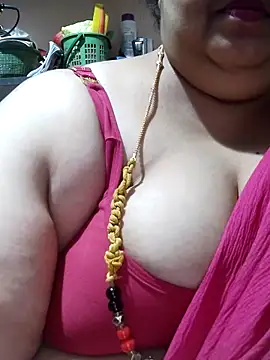 tamilthanushri Adlı Modelin Canlı XXX Sohbeti