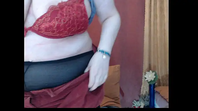 PlayfullMature Chat XXX in diretta