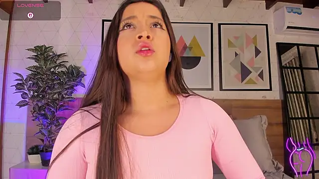 XXX chat uživo modela MiaKay1